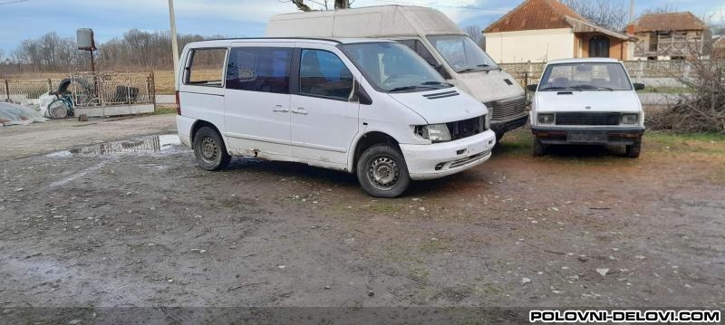 Mercedes  Vito 220cdi Kompletan Auto U Delovima