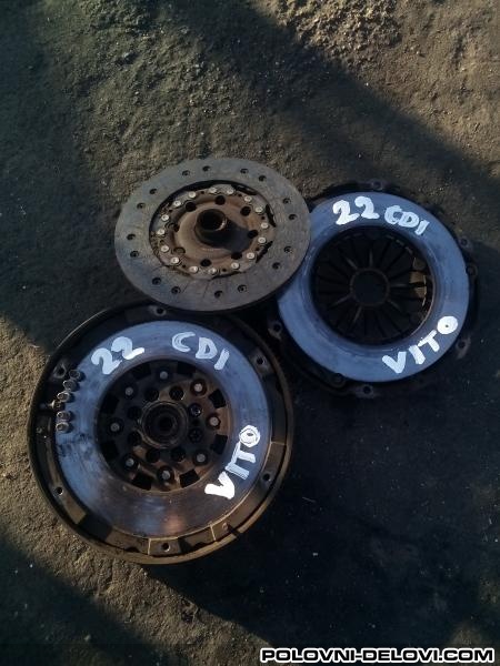 Mercedes  Vito 22cdi Kompletan Auto U Delovima