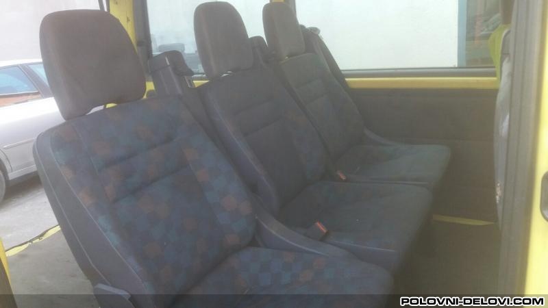 Mercedes Vito Kompletan Auto U Delovima