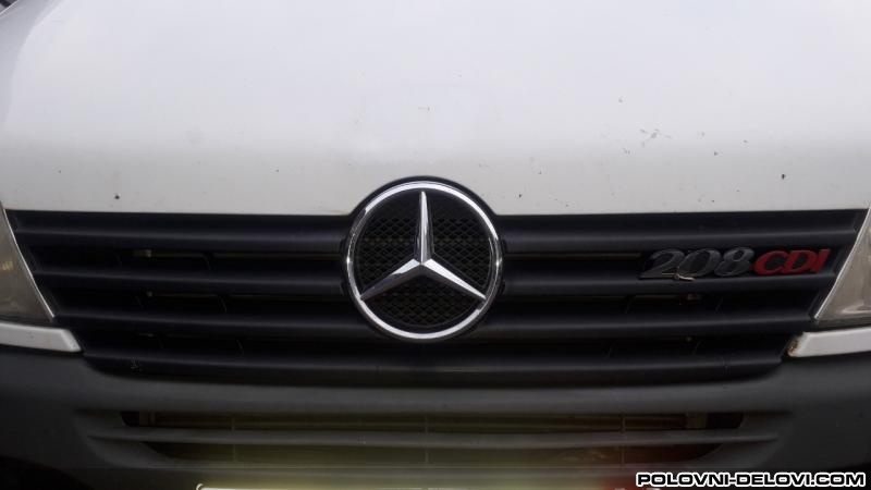 Mercedes W901 Karoserija