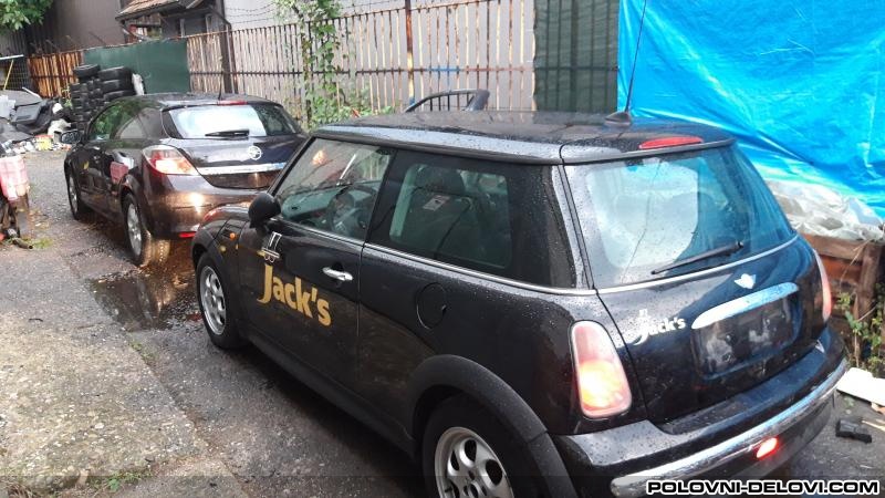 Mini  Cooper 1.6b Kompletan Auto U Delovima