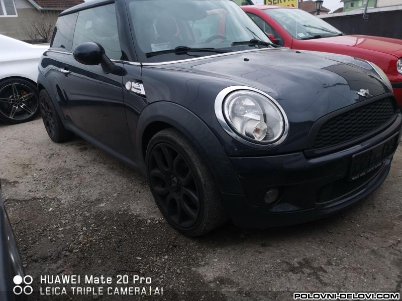 Mini  Cooper 1.6b Kompletan Auto U Delovima