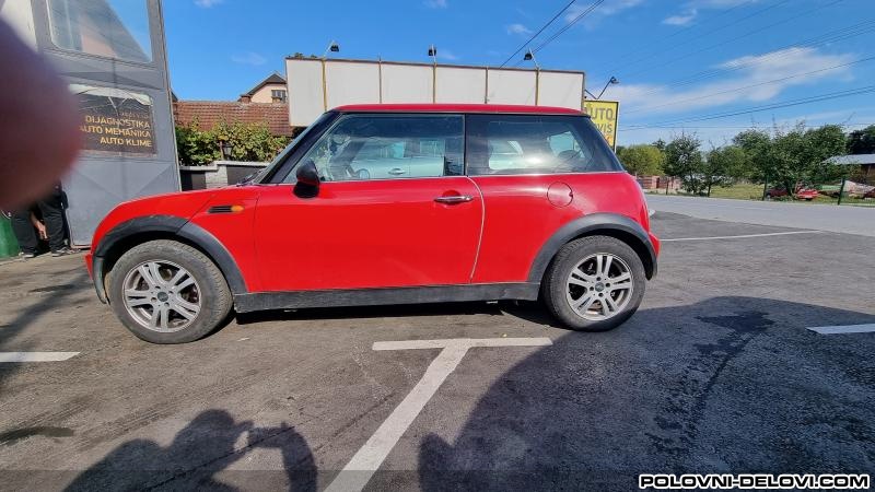 Mini  Cooper 1.6b Kompletan Auto U Delovima