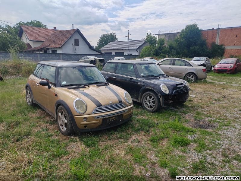 Mini  Cooper 1.6b Kompletan Auto U Delovima