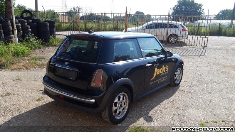 Mini  Cooper 1.6b Kompletan Auto U Delovima