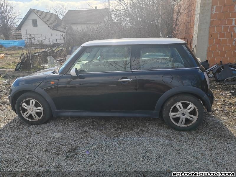 Mini  Cooper 1.6b Kompletan Auto U Delovima