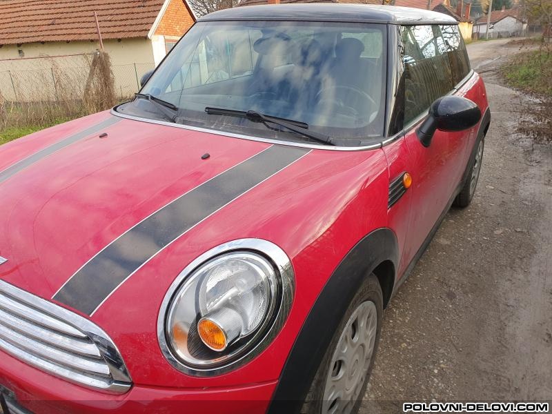 Mini  Cooper 1.6b Kompletan Auto U Delovima