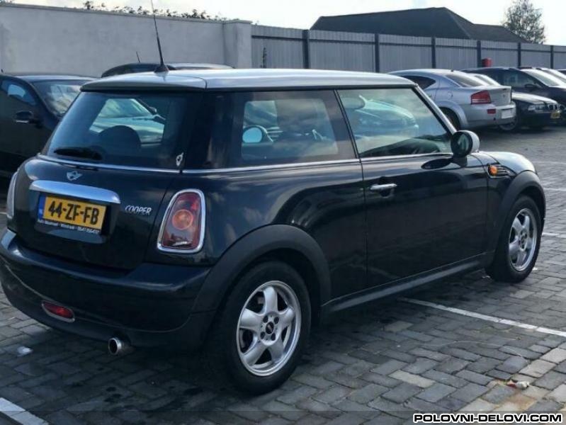 Mini  Cooper 1.6b Kompletan Auto U Delovima