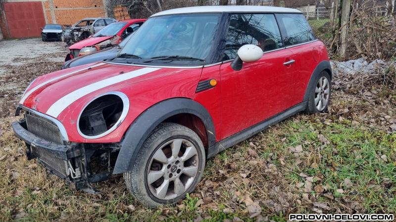 Mini  Cooper R56 1.6b Kompletan Auto U Delovima