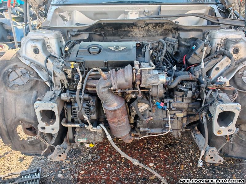 Mini  Countryman 1.6 Turbo 135kw Kompletan Auto U Delovima