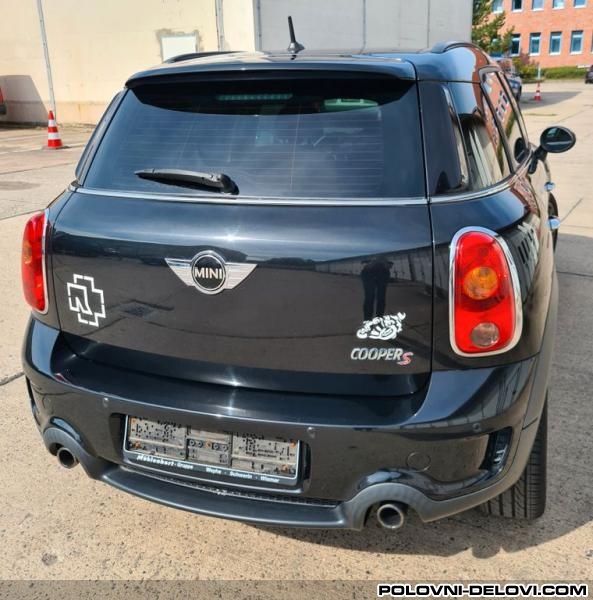 Mini  Countryman Cooper S Kompletan Auto U Delovima