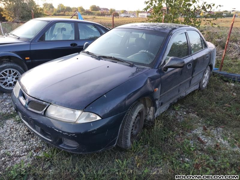Mitsubishi  Carisma 1.9td Kompletan Auto U Delovima