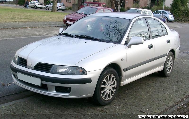 Mitsubishi  Carisma  Karoserija