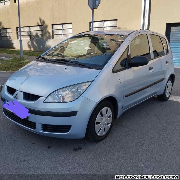 Mitsubishi  Colt 1.3b Kompletan Auto U Delovima