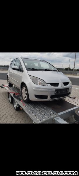 Mitsubishi  Colt 1.3b Kompletan Auto U Delovima