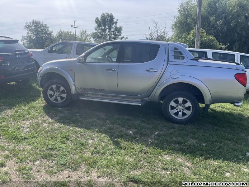 Mitsubishi  L200 2.5 Kompletan Auto U Delovima