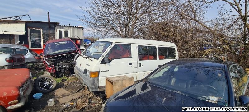 Mitsubishi  L300 Polovni Delovi Kompletan Auto U Delovima