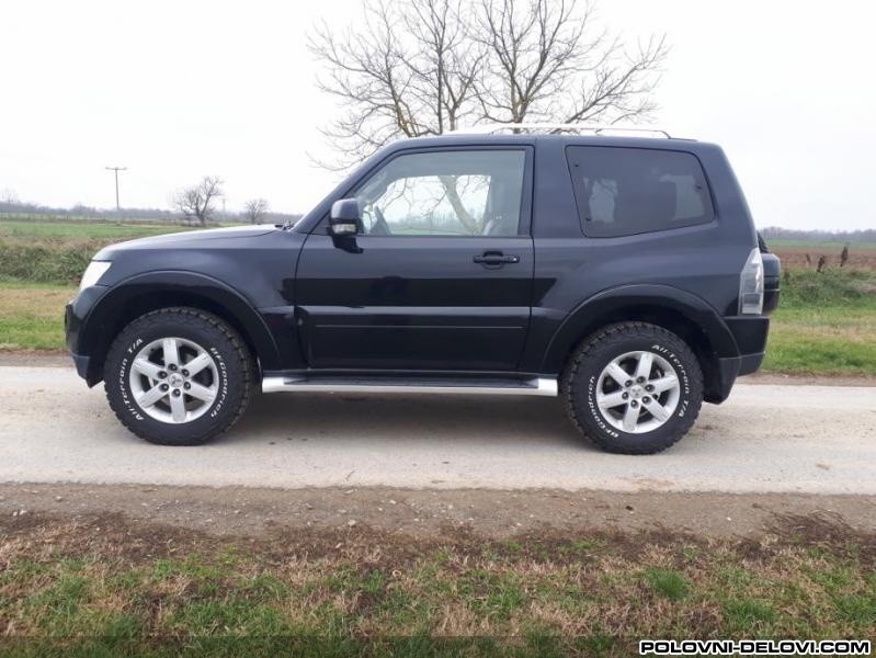 Mitsubishi  Pajero  Kompletan Auto U Delovima