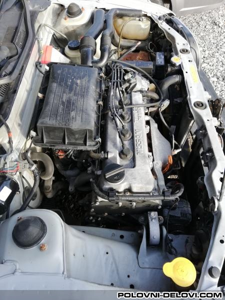 Nissan  Micra 1. 0 Benzin 16v Motor I Delovi Motora