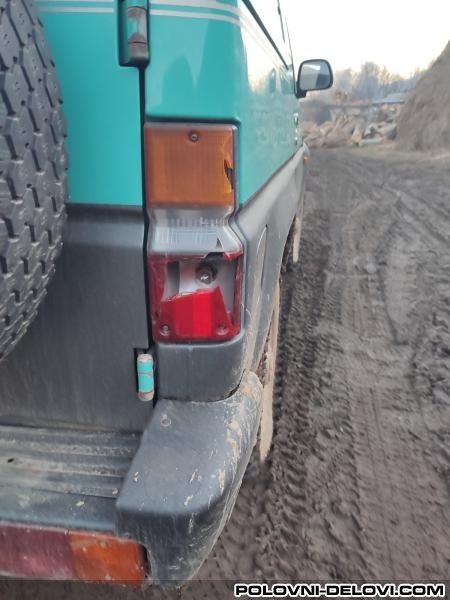 Nissan  Navara  Kompletan Auto U Delovima