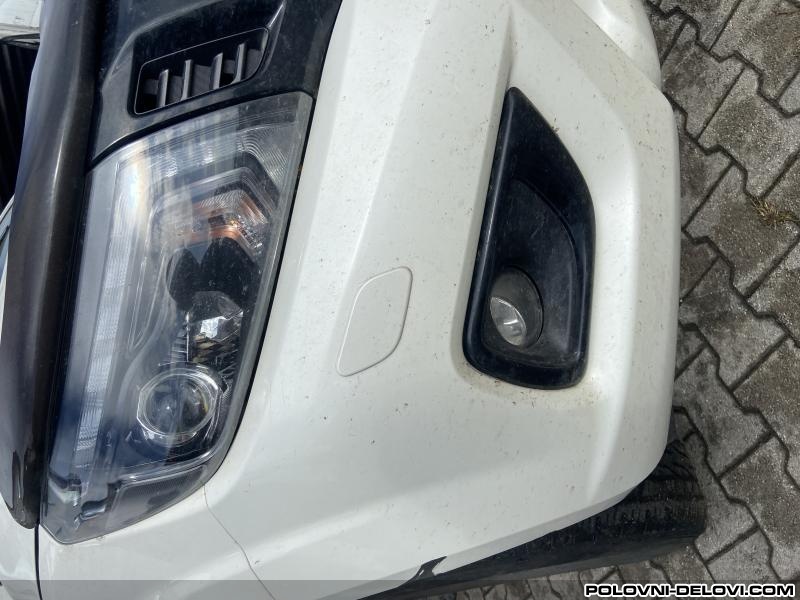 Nissan  Navara  Kompletan Auto U Delovima