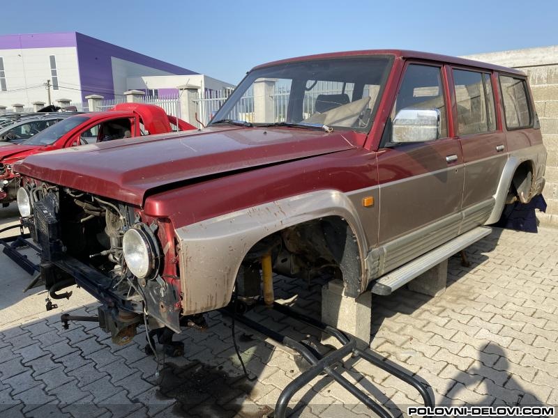 Nissan  Patrol  Kompletan Auto U Delovima