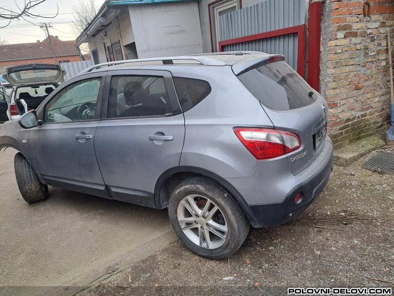 Nissan  Qashgai 1.6benzin Kompletan Auto U Delovima