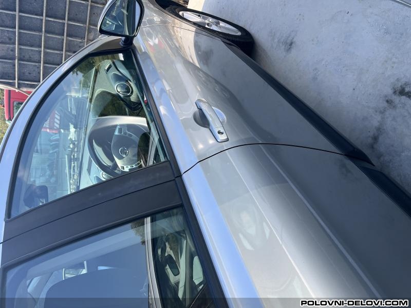 Nissan  Qashgai Prednja Desna Vrata Karoserija