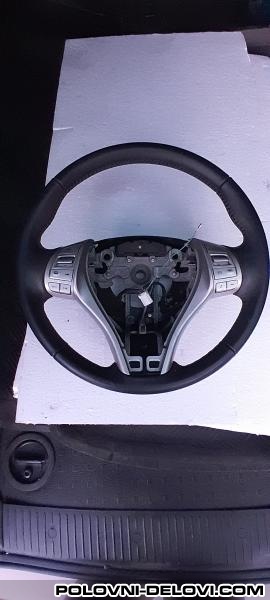 Nissan  Qashgai VOLAN Enterijer