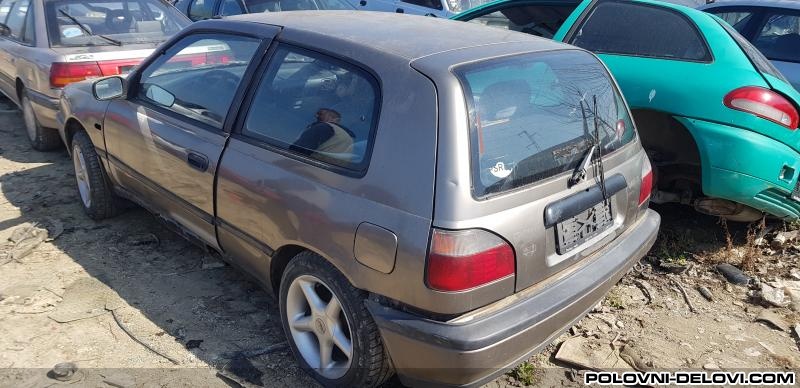 Nissan  Sunny  Kompletan Auto U Delovima