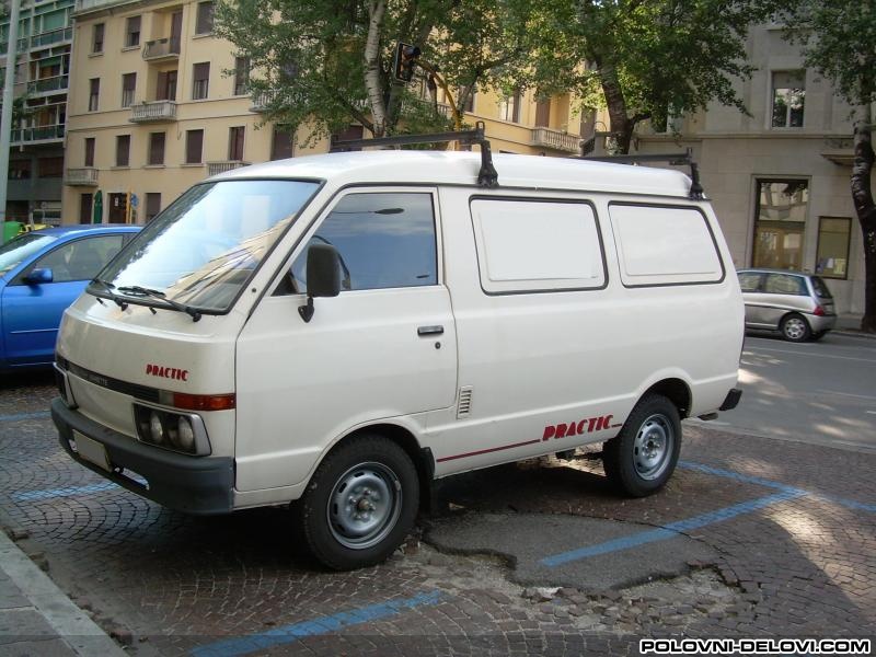 Nissan  Vanette C22 Kompletan Auto U Delovima