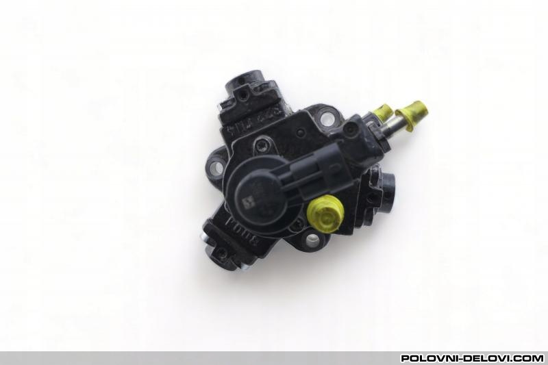 Opel  Agila Pumpa Goriva Motor I Delovi Motora