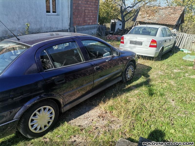Opel  Astra 1.416v  Karoserija