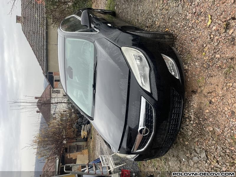Opel  Astra 1.7cdti 2.0cdti Kompletan Auto U Delovima