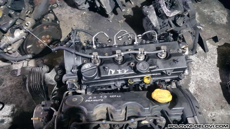 Opel  Astra 1.7dtr 81kw Motor I Delovi Motora