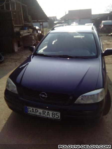 Opel  Astra 16 8w Kompletan Auto U Delovima