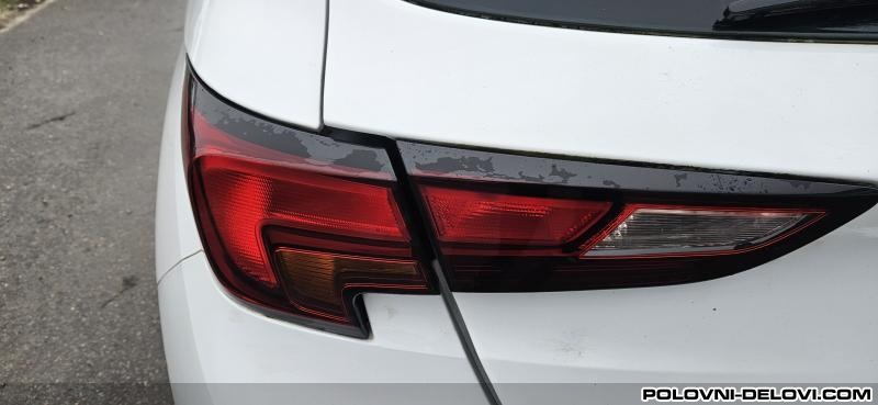 Opel  Astra Astra K  Svetla I Signalizacija