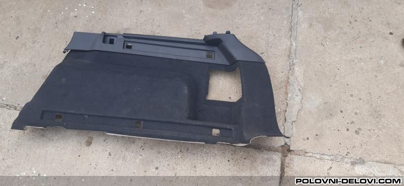 Opel  Astra  Enterijer