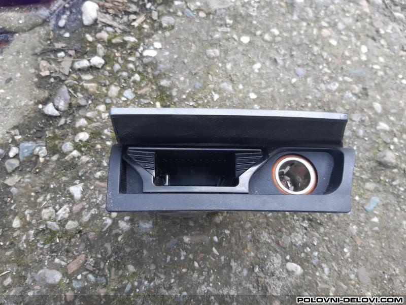 Opel  Astra  Enterijer