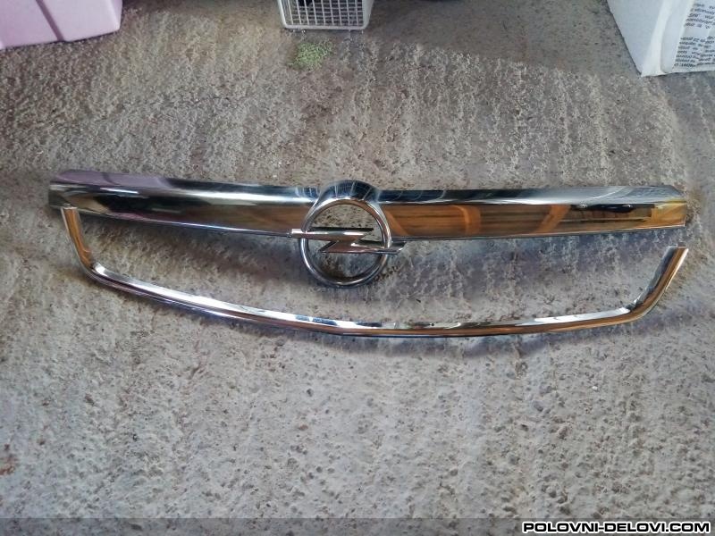 Opel  Astra  Enterijer