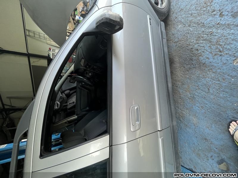 Opel  Astra G Z157 Desna Prednja Vrat Karoserija