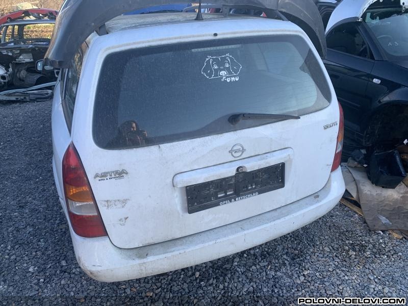 Opel  Astra G Zadnji Branik  Karoserija