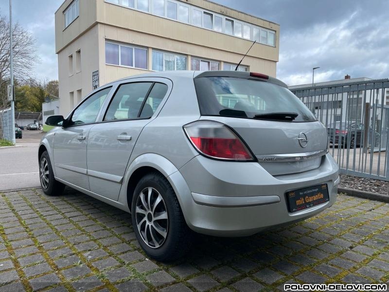 Opel  Astra H 1.3 Cdti  Kompletan Auto U Delovima