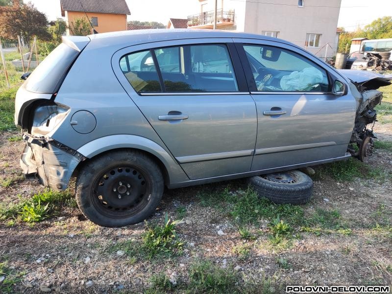 Opel  Astra H 1.7cdti  Kompletan Auto U Delovima