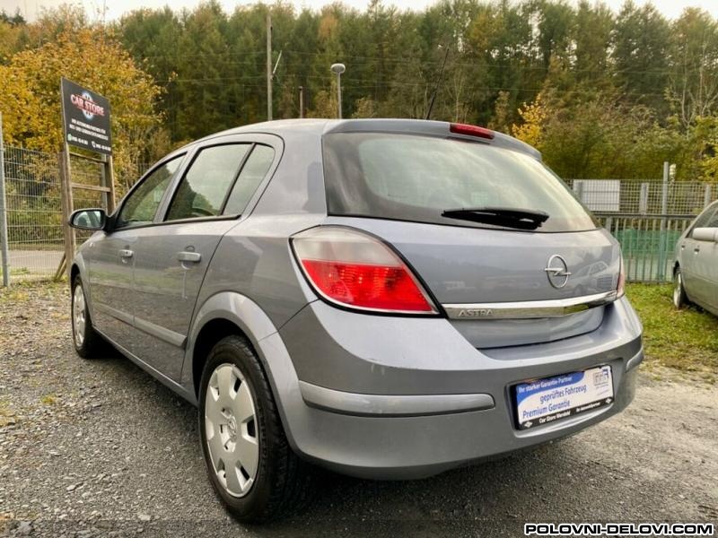 Opel  Astra H 1.7cdti Kompletan Auto U Delovima