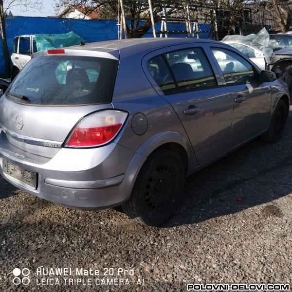 Opel  Astra H 1.9 Cdti Kompletan Auto U Delovima