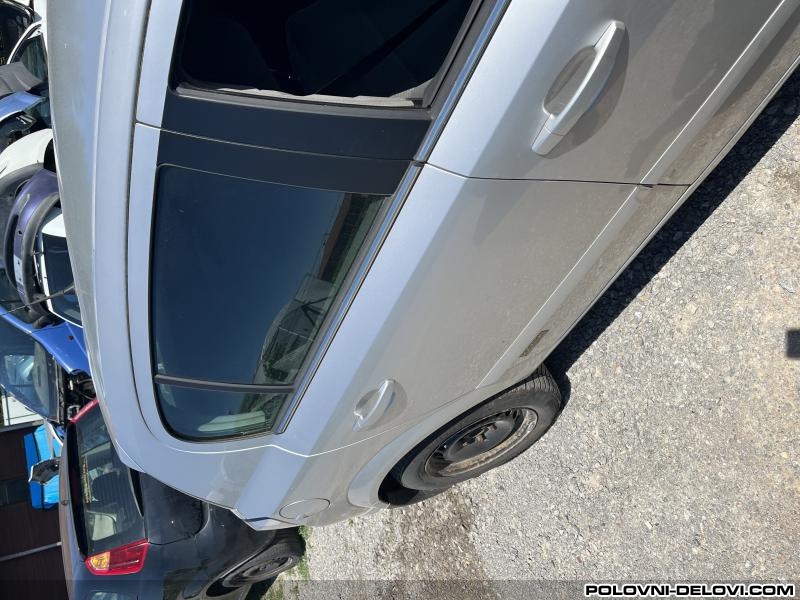 Opel  Astra H Desna Zadnja Vrata Karoserija