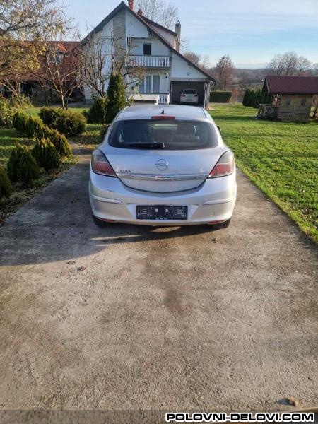 Opel  Astra H GTC  Karoserija
