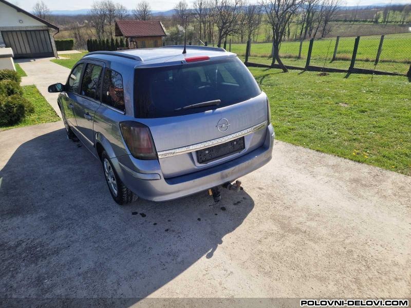 Opel  Astra H Karoserija