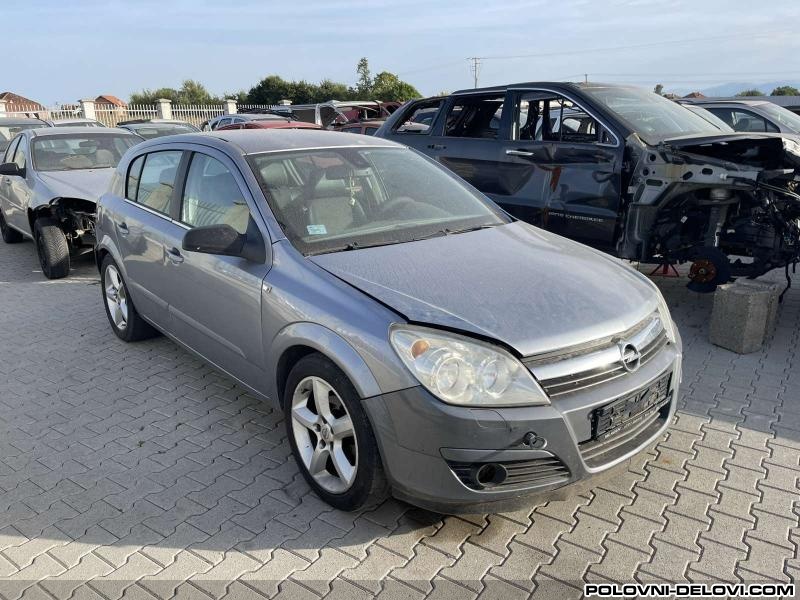 Opel  Astra H Kompletan Auto U Delovima